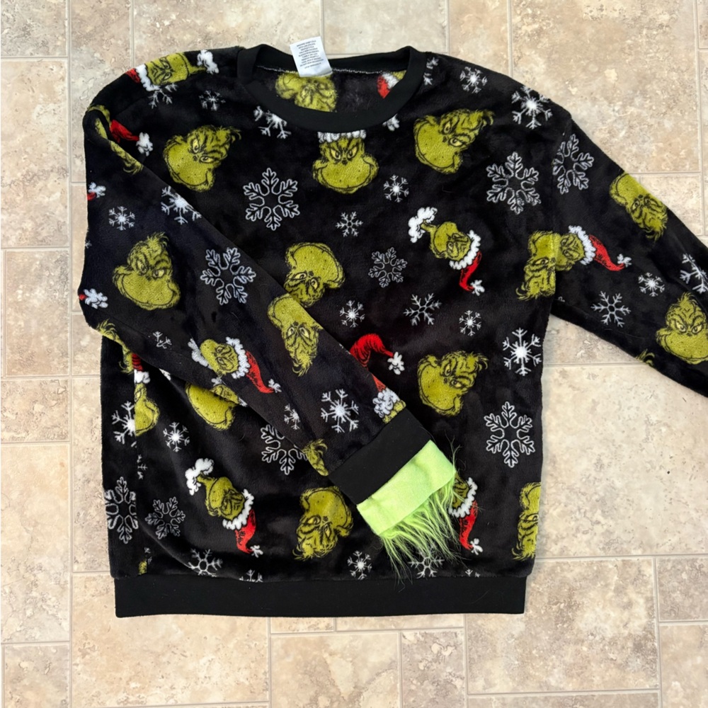 Dr. Seuss Black and Green Grinch Pajama Top